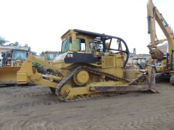 bulldozer-cat-d7hseriesII-serie1628-11