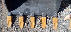 Cucharon-Iacmaq-JohnDeere-310-4109-4