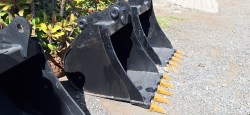 Cucharon-Iacmaq-johnDeere-60cm-4112-5