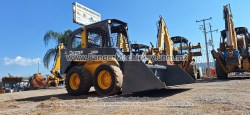 Minicargador-JohnDeere-318D-2039-26