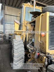 Payloader-Caterpillar-926E-2