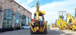Retroexcavadora-Cat-420f-4772-16