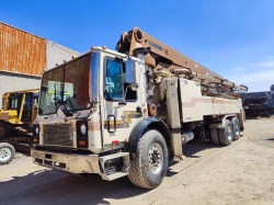 bombaconcreto-mack-mr688s-0012-22