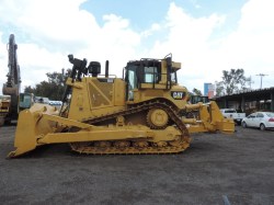 bulldozer-cat-d8t-serie1231-1