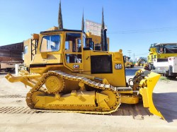 bulldozer-caterpillar-d4h-4462-1