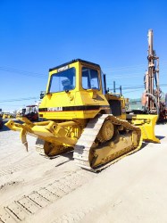 bulldozer-caterpillar-d4h-4462-6