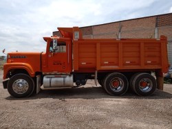 camion-de-volteo-naranja-dina-f-4370-1975-2