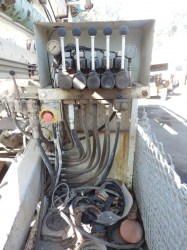 camionbombaelevadoradeconcreto-mack-MR6885-serie3228-17