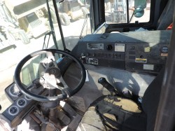 camionbombaelevadoradeconcreto-mack-MR6885-serie3228-20