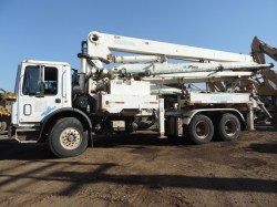 camionbombaelevadoradeconcreto-mack-MR6885-serie3228-2