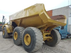 camionfueradecarretera-yucle-caterpillar-0565-740b-8