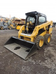 minicargador-caterpillar-226D-serie2715-23