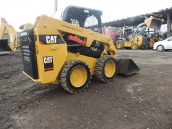 minicargador-caterpillar-226D-serie2715-7