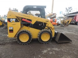 minicargador-caterpillar-226D-serie2715-9