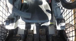minicargador-caterpillar-242D3-serie1303-17