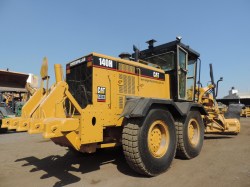 motoniveladora-caterpillar-140H-serie2784-11