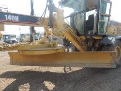 motoniveladora-caterpillar-140H-serie2784-15