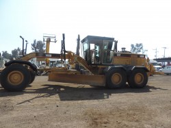 motoniveladora-caterpillar-140H-serie2784-4