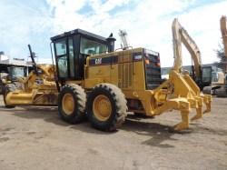 motoniveladora-caterpillar-140H-serie5886-2