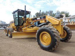 motoniveladora-caterpillar-140H-serie5886-7