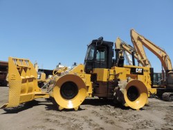 patadecabra-caterpillar-826C-serie0820-16