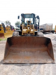 payloader-caterpillar-938m-2015-0631-2