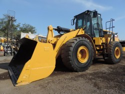 payloader-caterpillar-966G-serie0784-2