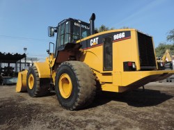 payloader-caterpillar-966G-serie0784-6