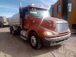 pipa-freightliner-columbia120-2006-3935-10