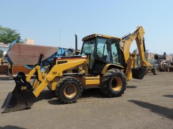 retroexcavadora-caterpillar-446D-serie0180-2