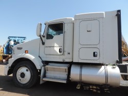 tractocamion-kenworth-T800-serie9462-10