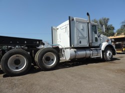 tractocamion-kenworth-T800-serie9462-4