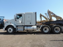 tractocamion-kenworth-T800-serie9462-6