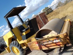 vibrocompactador-dyna-ca151std-8360-1